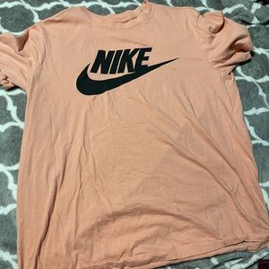 Nike logo tee
